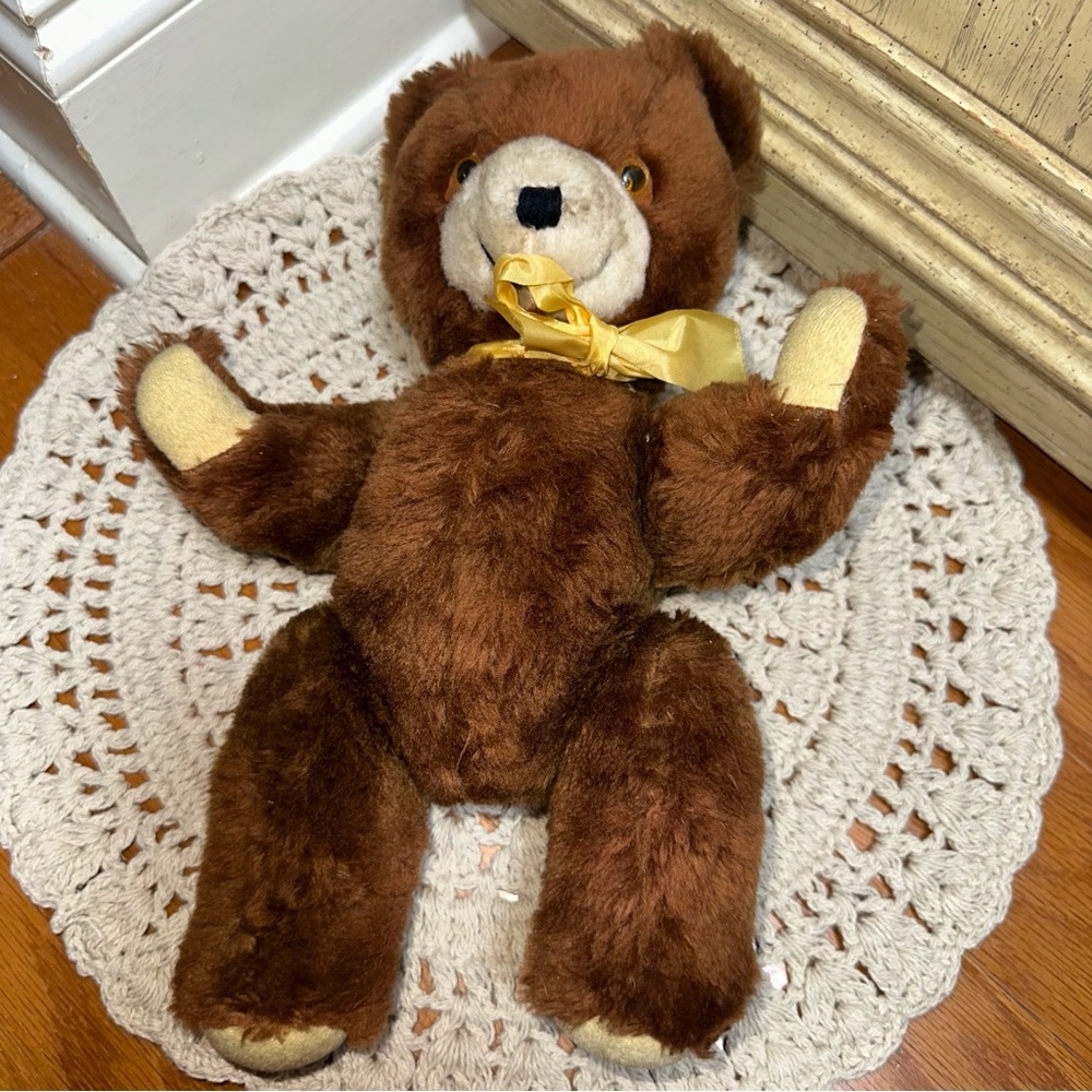 Antique jointed knickerbocker teddy bear - Picture 6 of 16